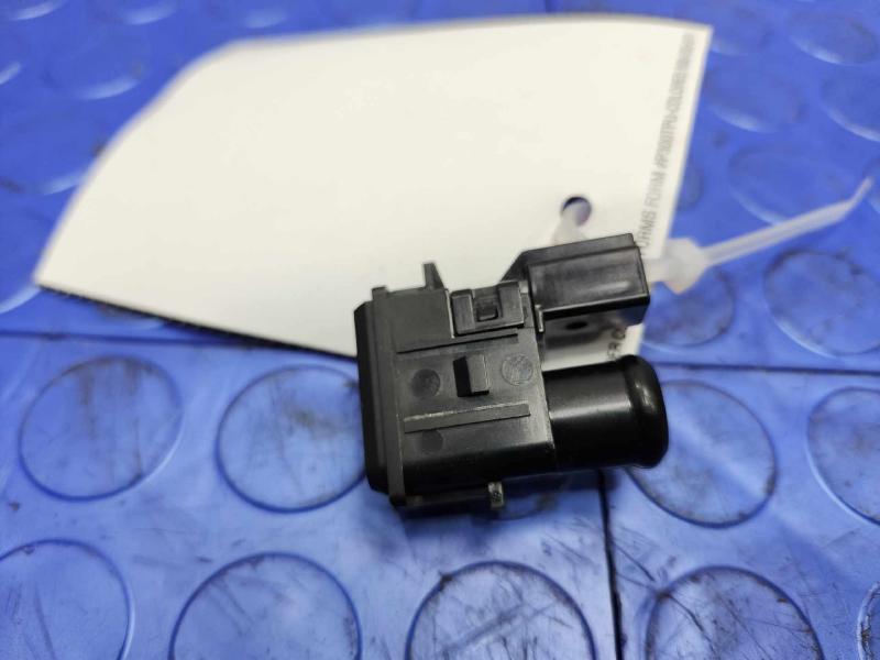 2001-2013 Toyota Highlander Ambient Air Sensor Genuine OEM 88625-47021