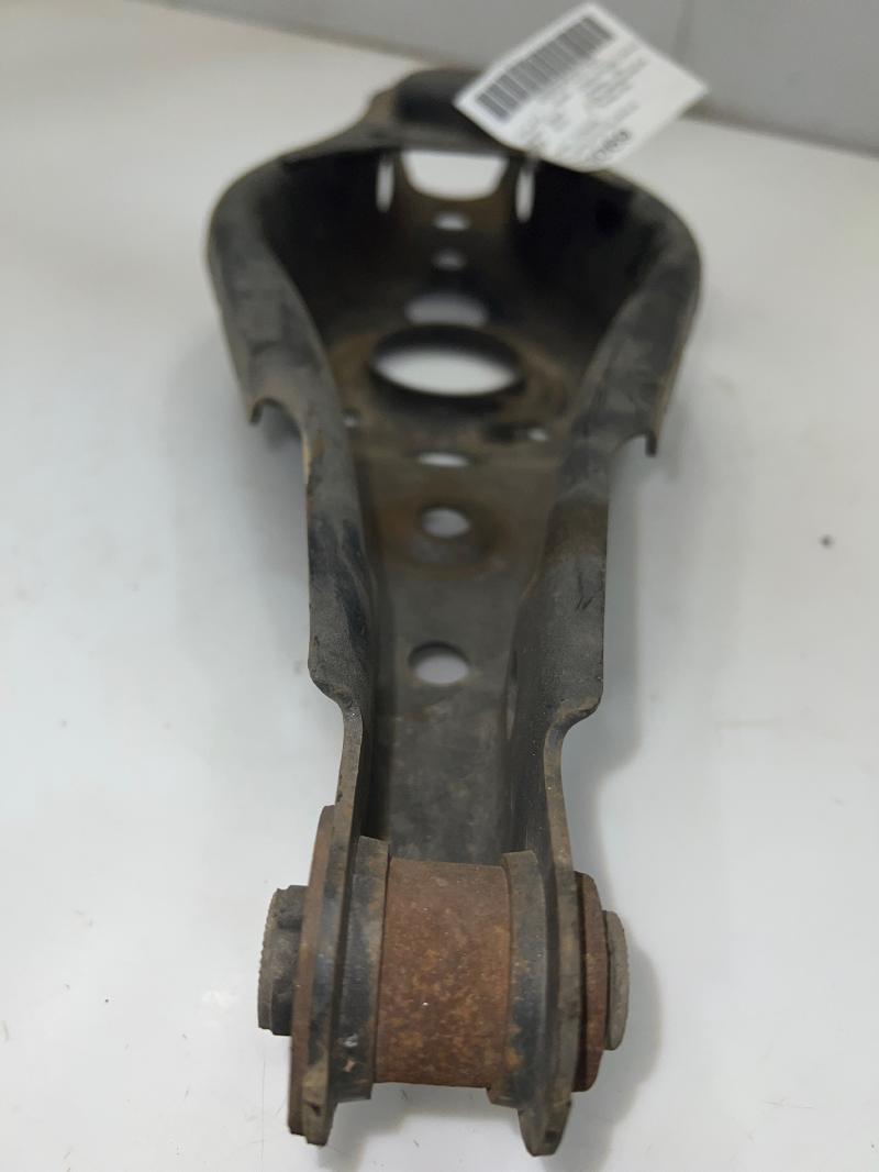 2006 - 2018 Toyota Rav4 Rear Lower Spring Mount Arm RH Passenger Side OEM 4873042040