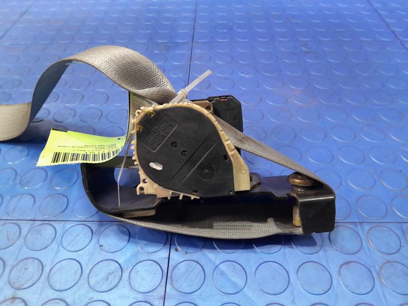 2005 Ford Explorer Rear Seat Belt