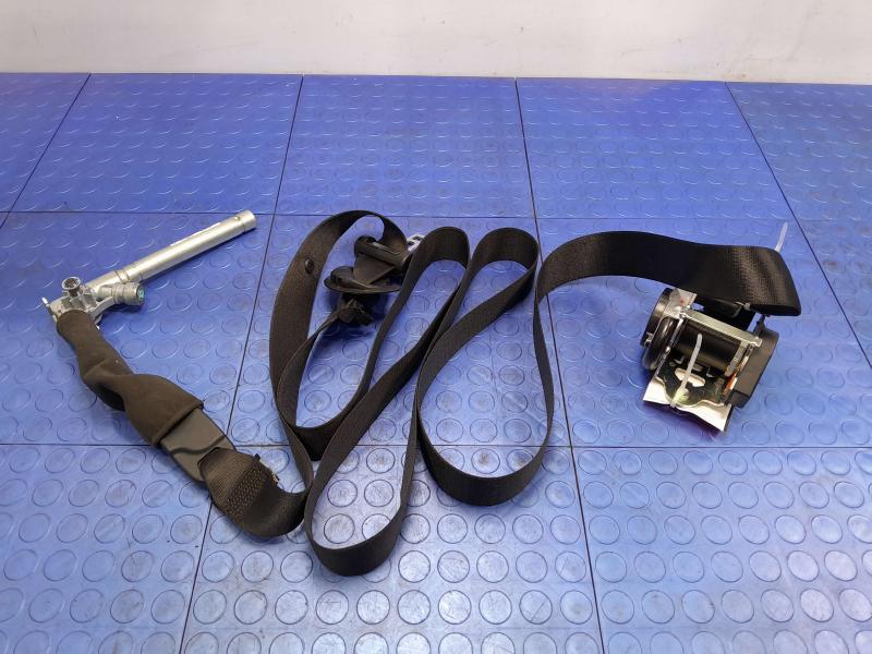 2018 Maserati Ghibli Front Seat Belt