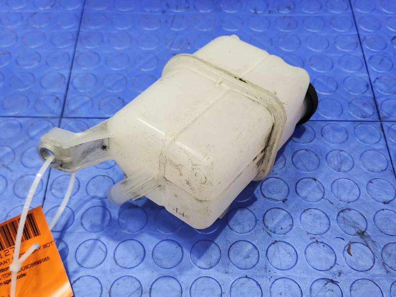 2010-2015 Toyota Prius Drive Motor Inverter Coolant Reservoir OEM G92A047011