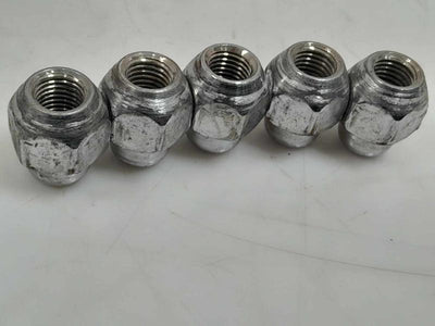 2018 Hyundai Elantra Lug Nuts