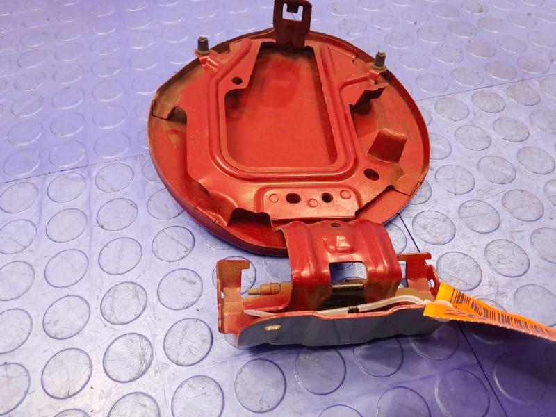 2014 Nissan Versa Fuel Tank Door