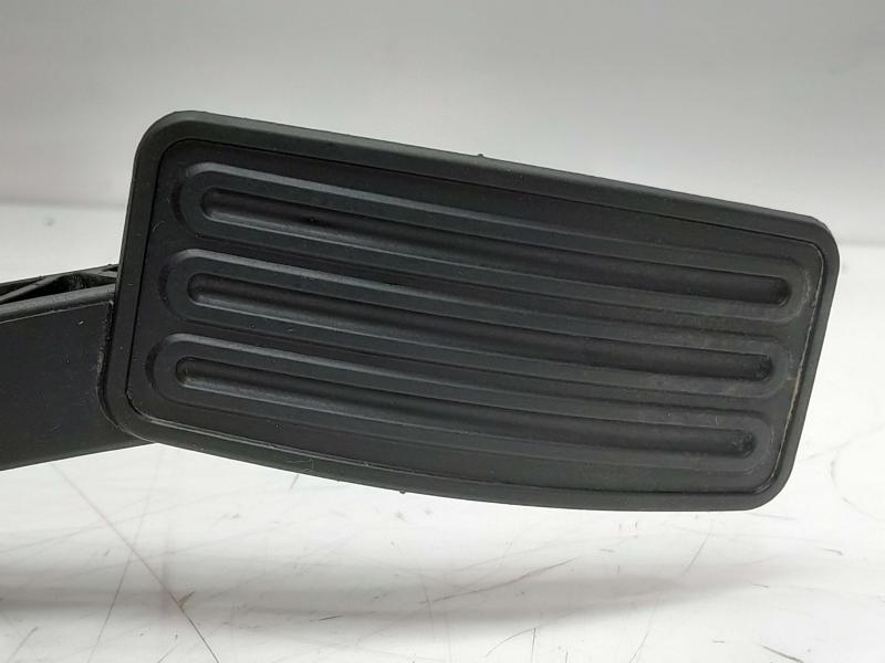 2015 - 2021 Nissan Murano Accelerator Pedal Assembly OEM 18002-5AA0B
