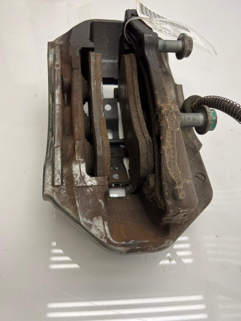 2010 2011 Mercedes Benz E63 W212 Front Brake Caliper w/ Bracket LH Driver Side OEM 2124212998
