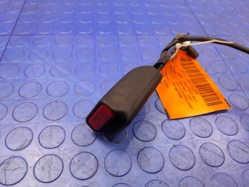 2014 Nissan Versa Front Seat Belt