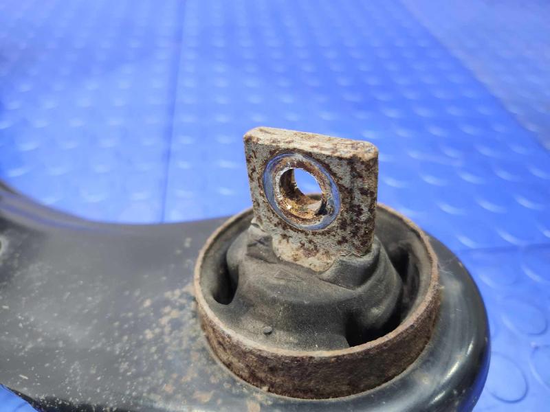 2022 Mitsubishi Eclipse Cross Rear Knuckle/Stub Axle