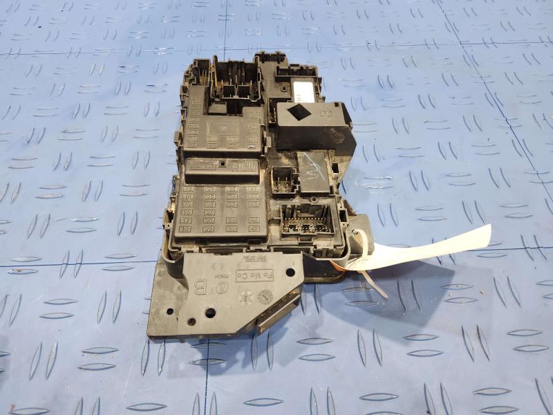 2012 Ford F-250 Super Duty Cabin Fuse Box