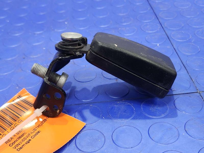 2017 Mercedes C-Class Rear Seat Belt
