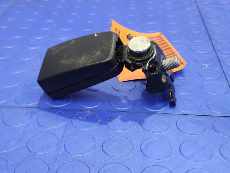 2017 Mercedes C-Class Rear Seat Belt