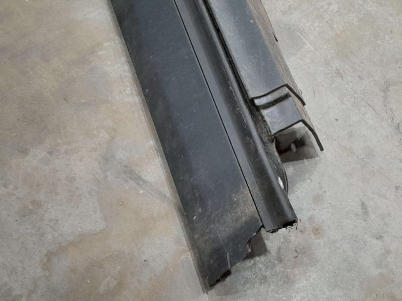 2020 Ford Escape Rocker Moulding