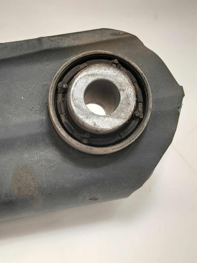 2015 Jeep Cherokee Lower Control Arm Rr