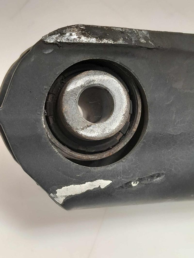 2015 Jeep Cherokee Lower Control Arm Rr