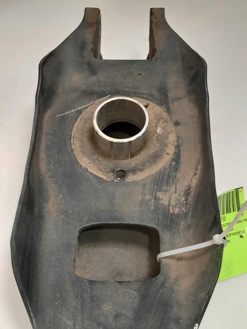2015 Jeep Cherokee Lower Control Arm Rr