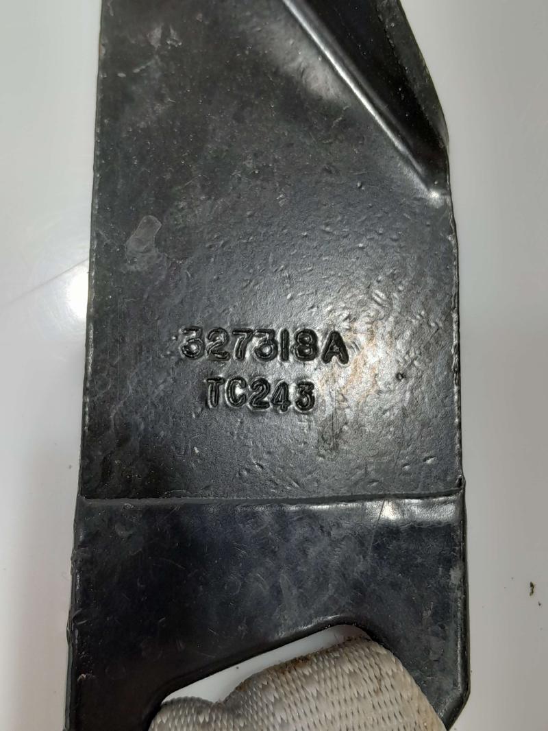 2004 Lincoln Navigator Front Seat Belt