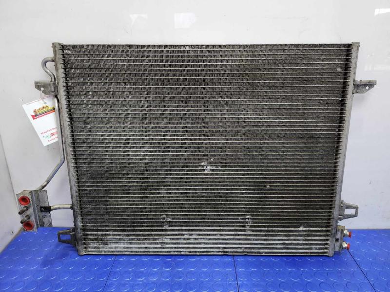 2009 Volkswagen Routan Condenser