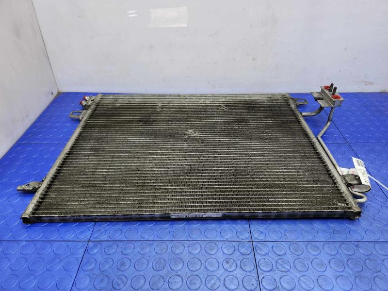 2009 Volkswagen Routan Condenser