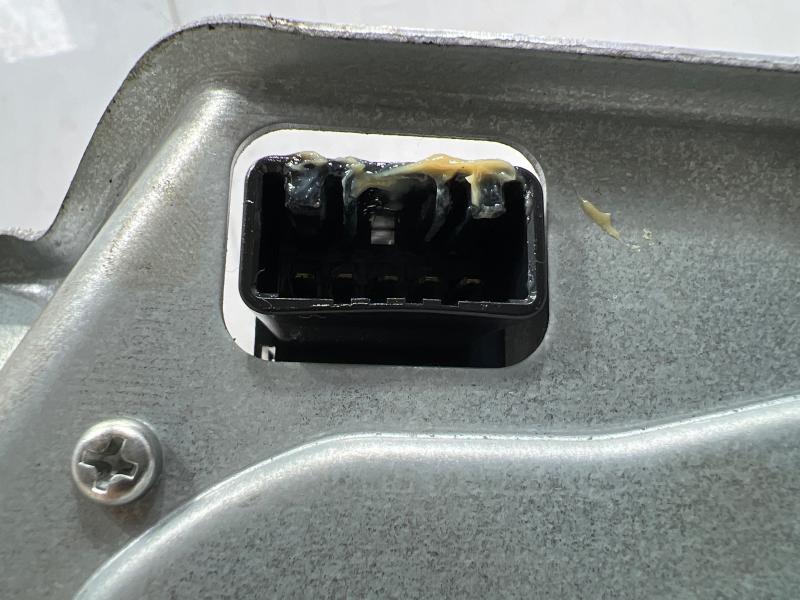 2009 - 2015 Honda Pilot Rear Deck-Lid Wiper Motor OEM 76700SZAA01