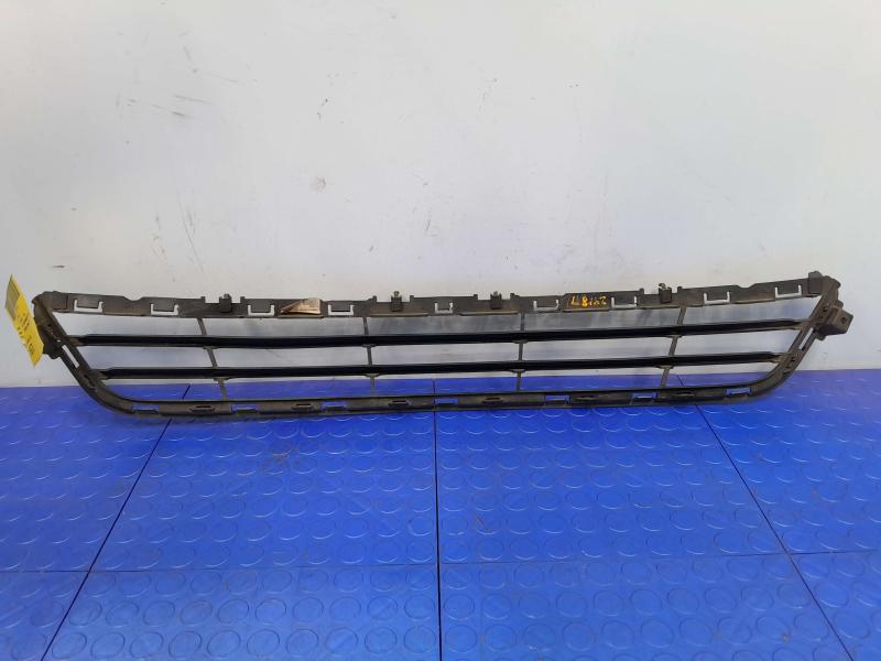 2013 Ford Fusion Grille