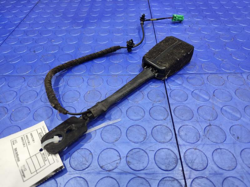 2020 Jeep Renegade Front Seat Belt