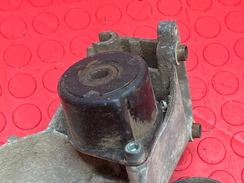 1998 Porsche Boxster Alternator Bracket