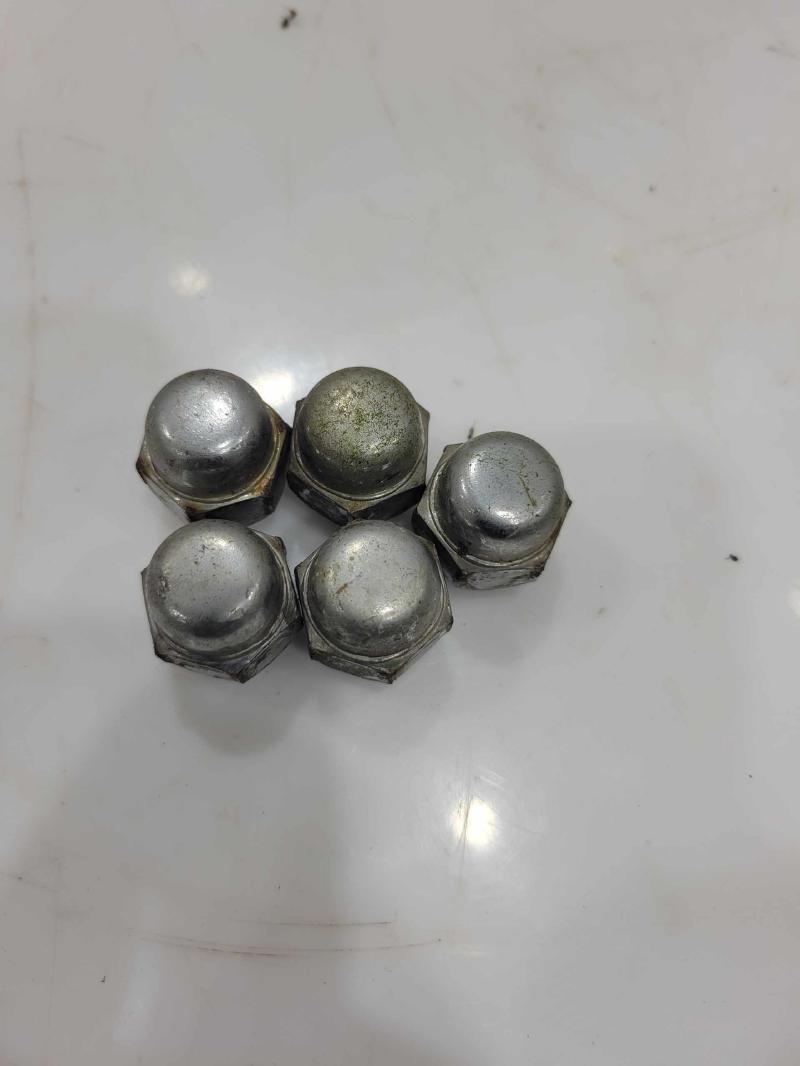1985 - 1996 Nissan 300ZX Wheel Lug Nuts (5) OEM 40224-V5500