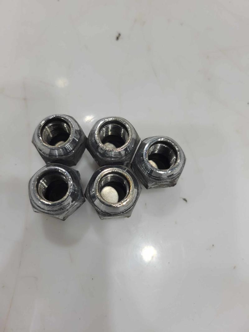 1985 - 1996 Nissan 300ZX Wheel Lug Nuts (5) OEM 40224-V5500