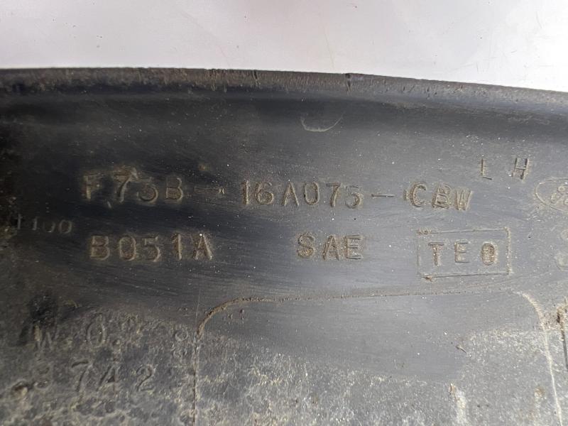 1998 Ford F-150 Wheel Opening Moulding