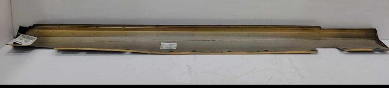 2009 Mercedes E-Class Rocker Moulding