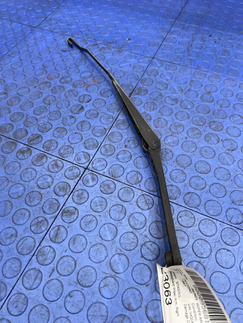 1986 - 1989 Honda Accord Windshield Wiper Arm RH Passenger Side OEM 76610SE0D01