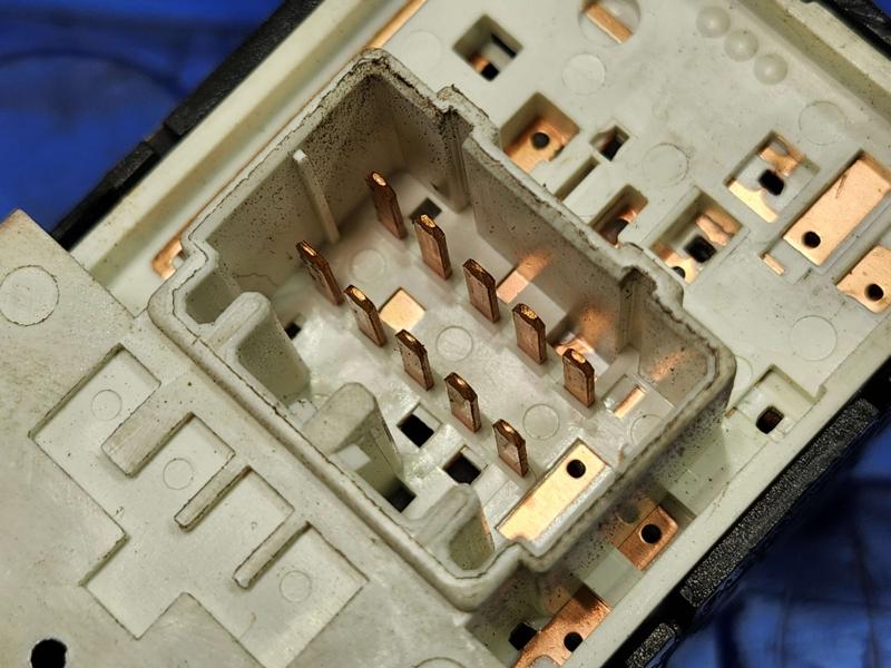 2015 Kia Optima Door Switch Front