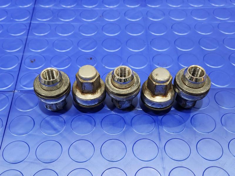 2008 Lexus LS 460 Lug Nuts