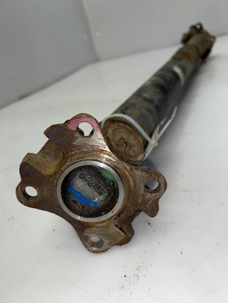 2000 - 2004 Toyota Tundra 4.7L Front Driveshaft Propeller Shaft OEM 371400C010