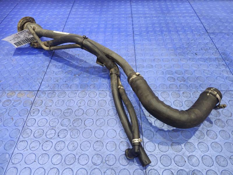 2004 Ford Explorer Fuel Filler Neck