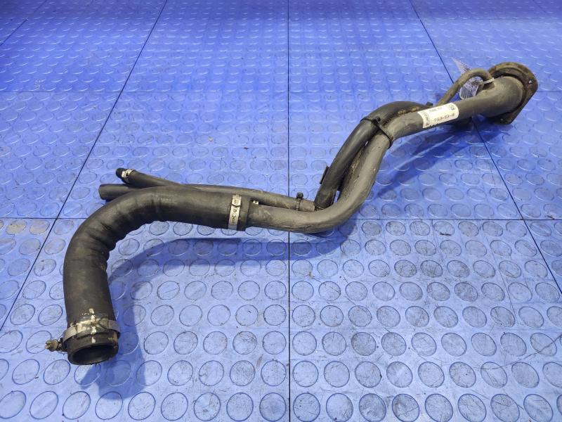 2004 Ford Explorer Fuel Filler Neck