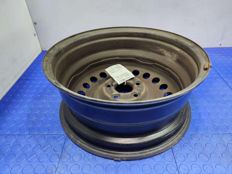 2016 Nissan Rogue Wheel