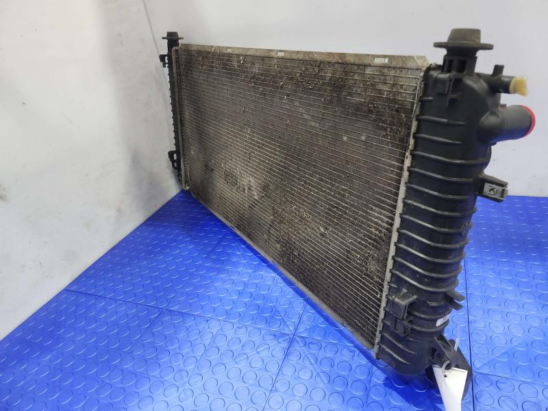 2014 Chevrolet Silverado 1500 Radiator