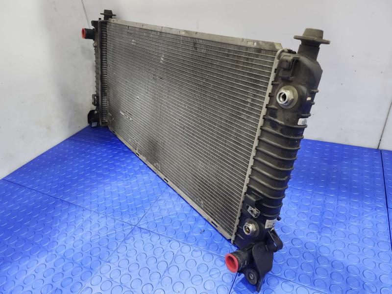 2014 Chevrolet Silverado 1500 Radiator