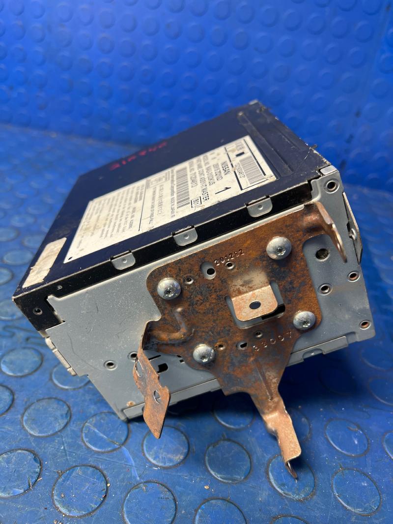 2008 Infiniti QX56 Radio AM FM Stereo 6 Disc CD Bose OEM 25915ZQ10D