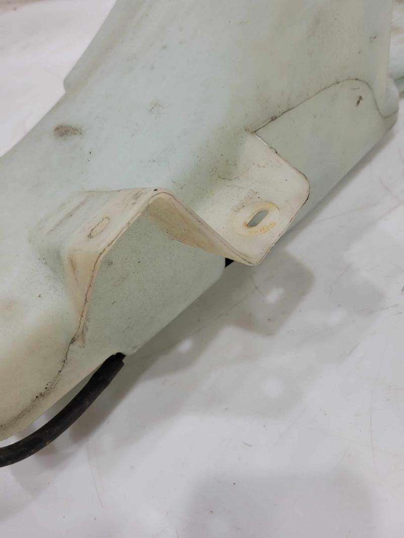 2008 GMC Yukon XL Washer Bottle
