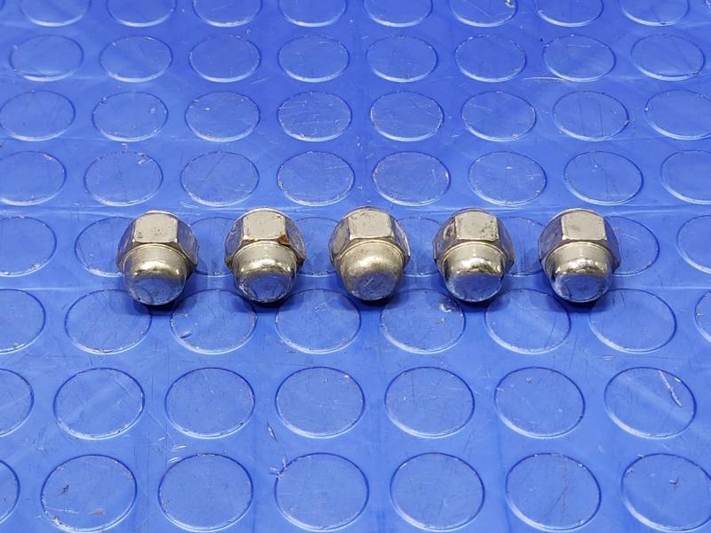 2022 Nissan Altima Lug Nuts