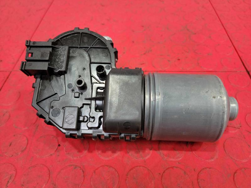 2004-2010 BMW X3 E83 Windshield Wiper Motor Genuine OEM Part 67636914577
