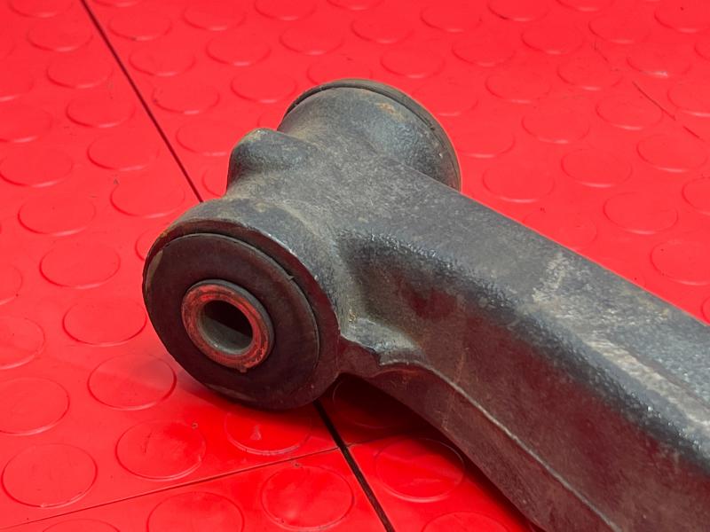 2008 Chevrolet Suburban Lower Control Arm Front