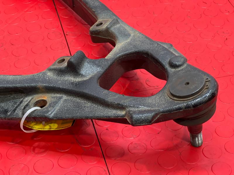 2008 Chevrolet Suburban Lower Control Arm Front
