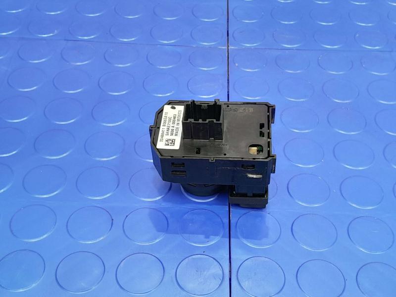 2015 Chevrolet Tahoe Door Switch Front