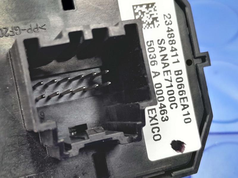 2015 Chevrolet Tahoe Door Switch Front