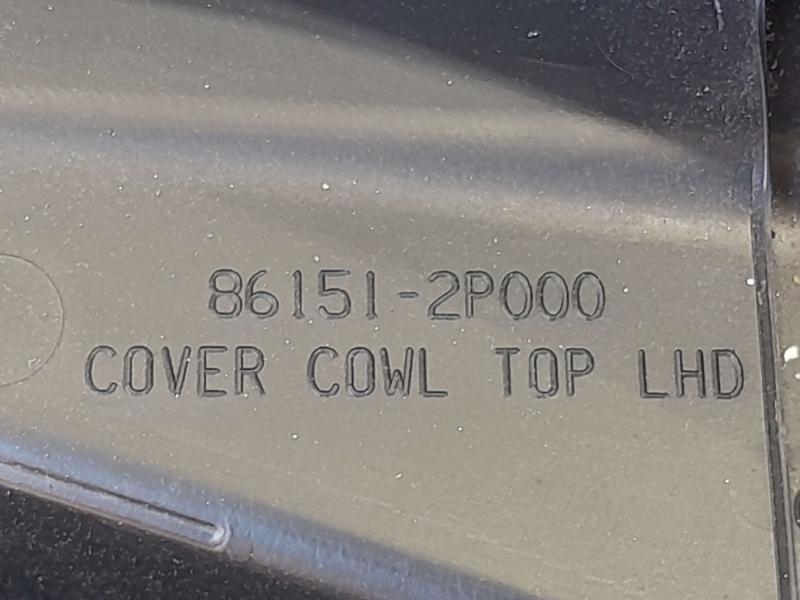 2011-2013 Kia Sorento Cowl Panel Top Cover Grille Genuine OEM 861502P001