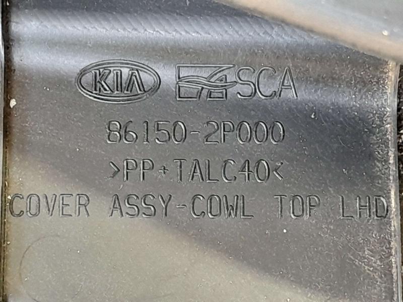 2011-2013 Kia Sorento Cowl Panel Top Cover Grille Genuine OEM 861502P001