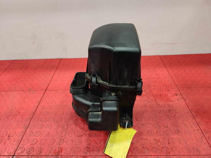 2012 Kia Sportage Air Cleaner