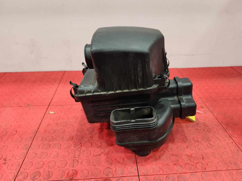 2012 Kia Sportage Air Cleaner